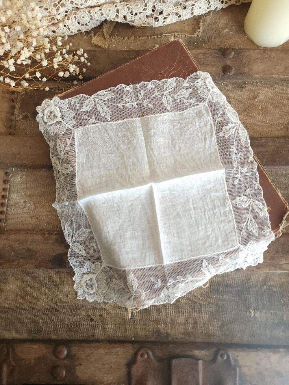 Vintage 1900s Handkerchief, Edwardian White Linen Lawn with Brussels Duchesse an